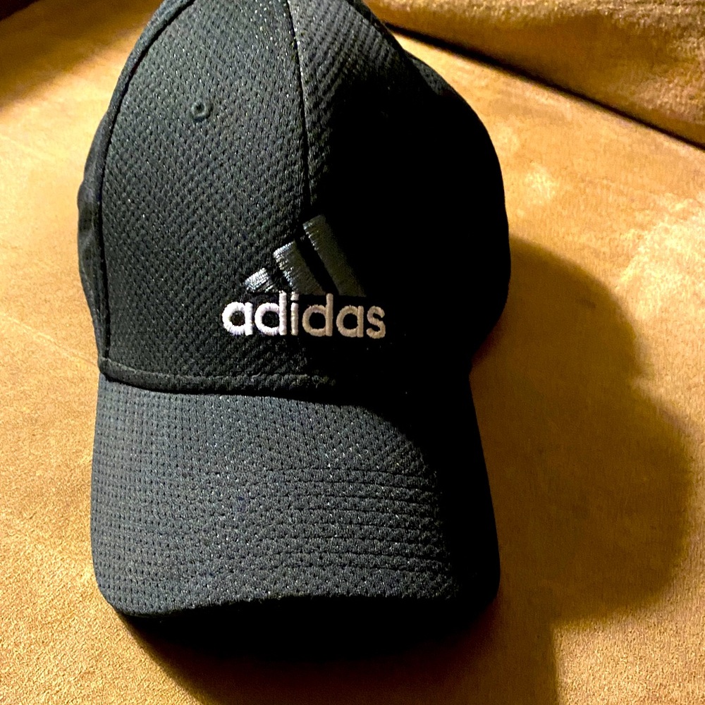 Adidas Classic Black Hat